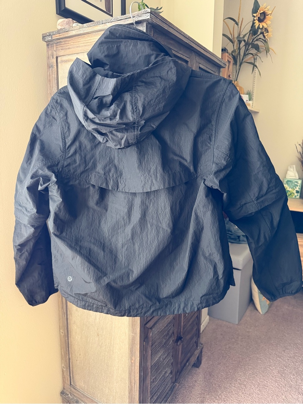Lululemon Jacket - Picture 5 of 9